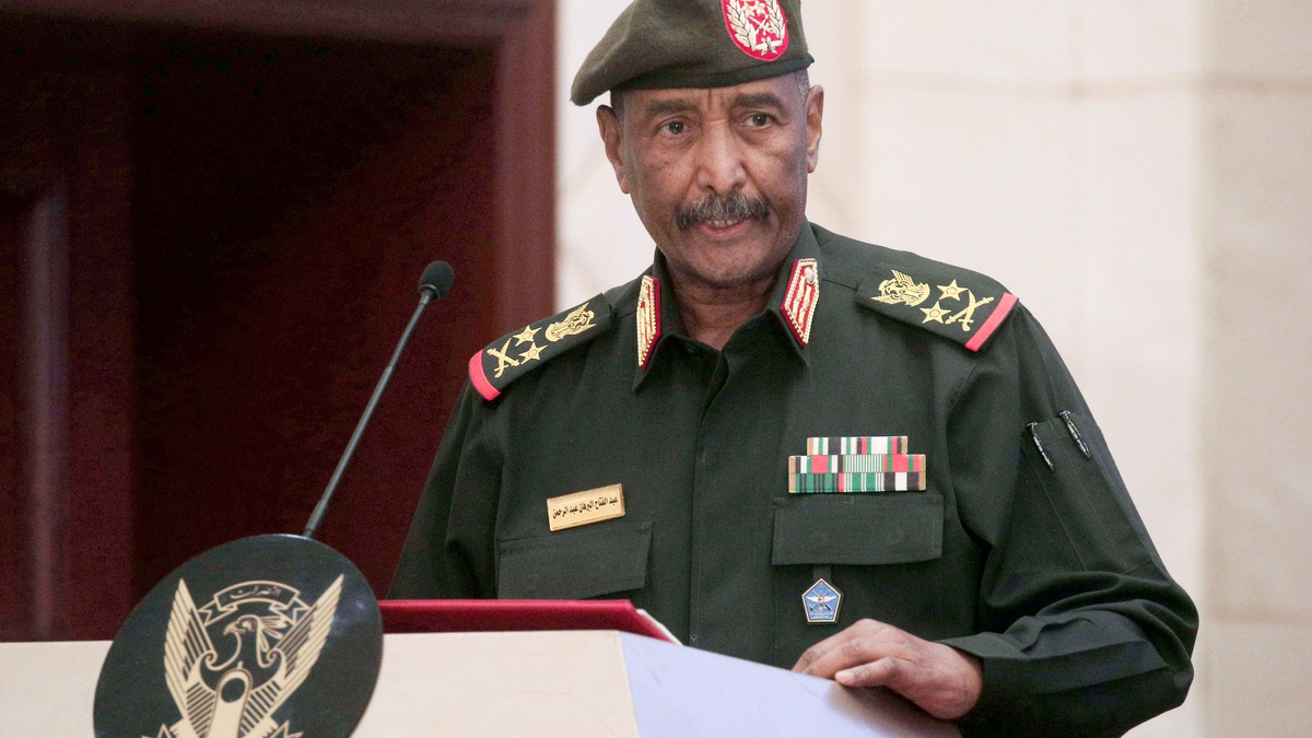 Die Truppen des sudanesischen De-facto-Staatschefs Abdel Fattah al-Burhan liefern sich seit bald zwei Jahren schwere Kämpfe mit der Miliz RSF. (Archivbild) - Foto: Marwan Ali/AP/dpa