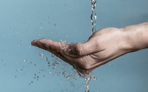 Weltwassertag 2025: Wie man die lebenswichtige Ressource Wasser schützen kann / Sauberes Trinkwasser bewahren mit einfachen Maßnahmen und elektronischen Armaturen von Schell - Foto: presseportal.de