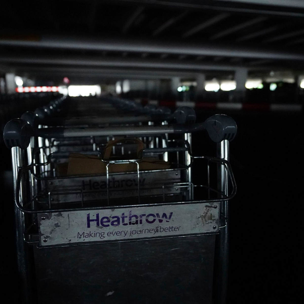 Stillstand am Flughafen Heathrow. - Foto: James Manning/PA/AP/dpa