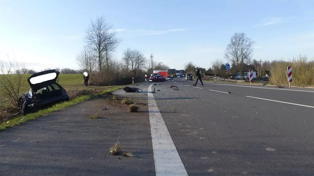 POL-GM: Unfall auf Bundesstraße fordert zwei Leichtverletzte - Bild: presseportal.de
