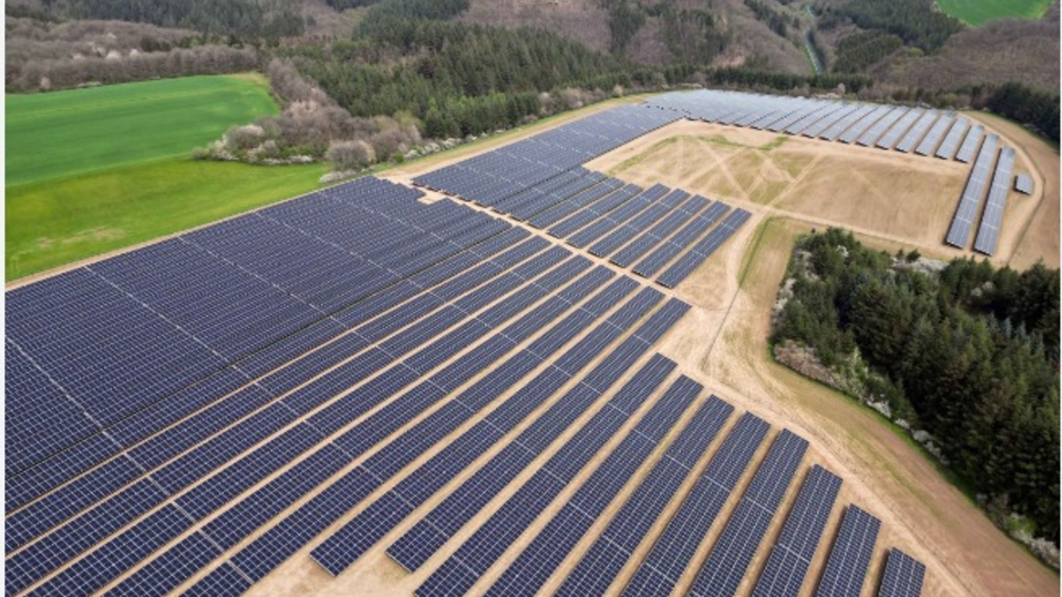 POL-PPTR: Versuchter Diebstahl von Kabelsträngen in Solarparks - Foto: presseportal.de