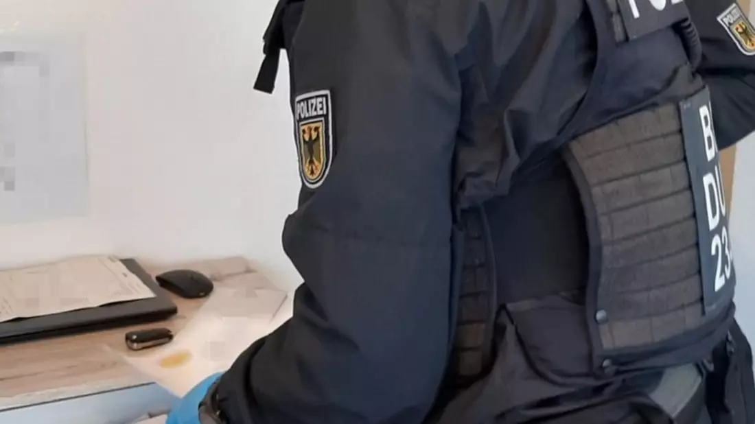 BPOLI MD: Verdacht des gewerbsmäßigen Einschleusens von Ausländern: Durchsuchungsmaßnahmen der Bundespolizei - Bild: presseportal.de