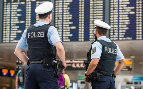 Bundespolizeidirektion München: Drei Haftbefehle - Dreimal in die Justizvollzugsanstalt - Foto: presseportal.de