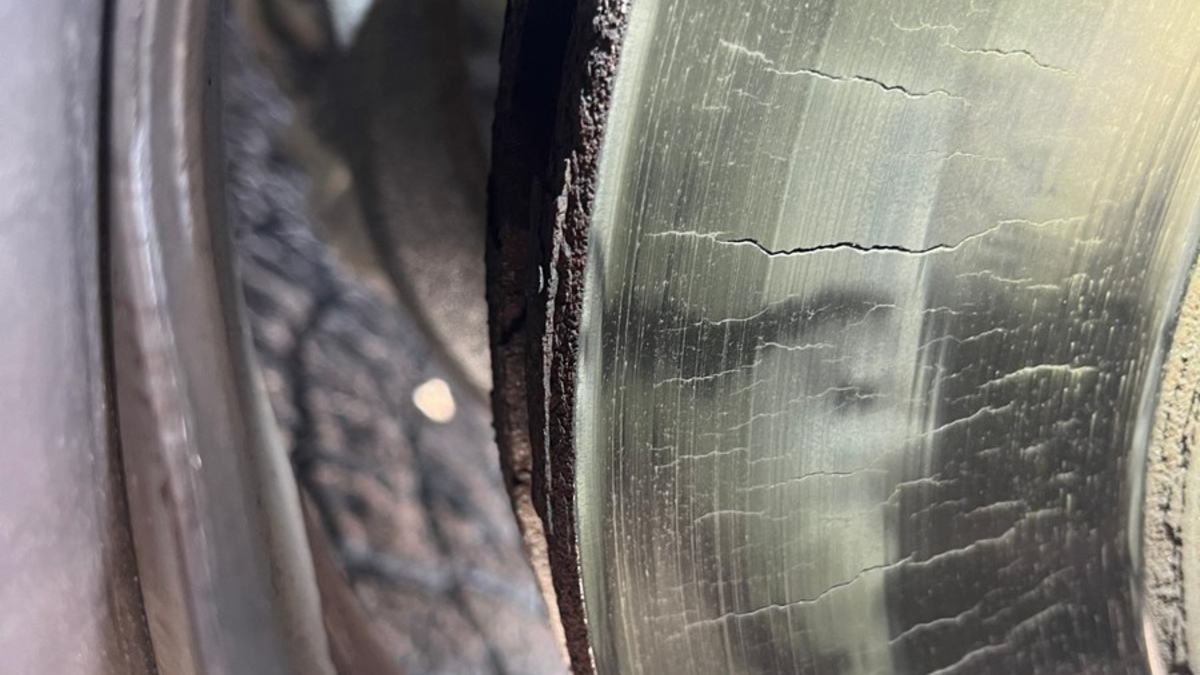 POL-OLD: Regionale Kontrollgruppe überprüft Güterverkehr auf der A1 bei Wildeshausen +++ Mängel bei Reifen und Bremsanlagen festgestellt +++ - Foto: presseportal.de