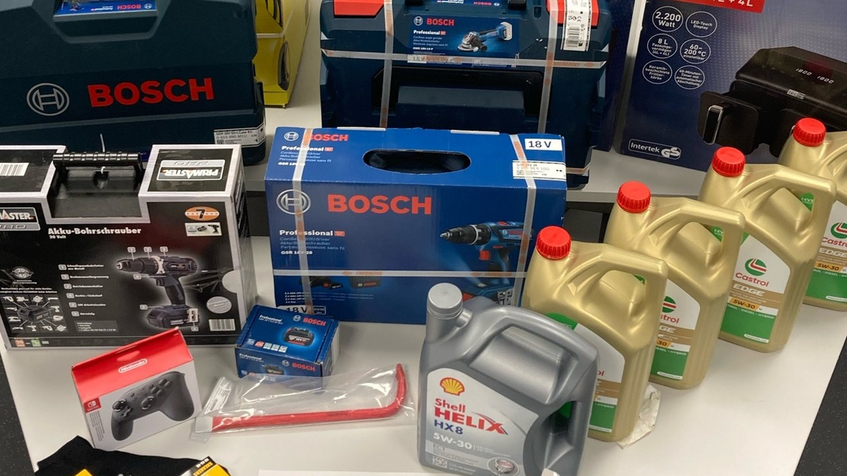 POL-REK: 250321-2: Polizisten stellen Betrüger noch in Tatortnähe - Foto: presseportal.de