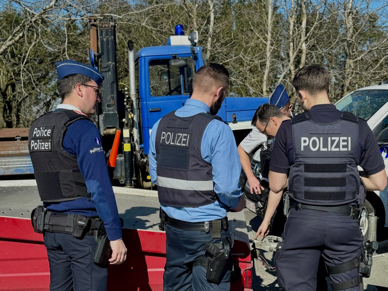 POL-EU: Grenzüberschreitende Polizeikontrollen - Mehrere Verstöße festgestellt - Foto: presseportal.de