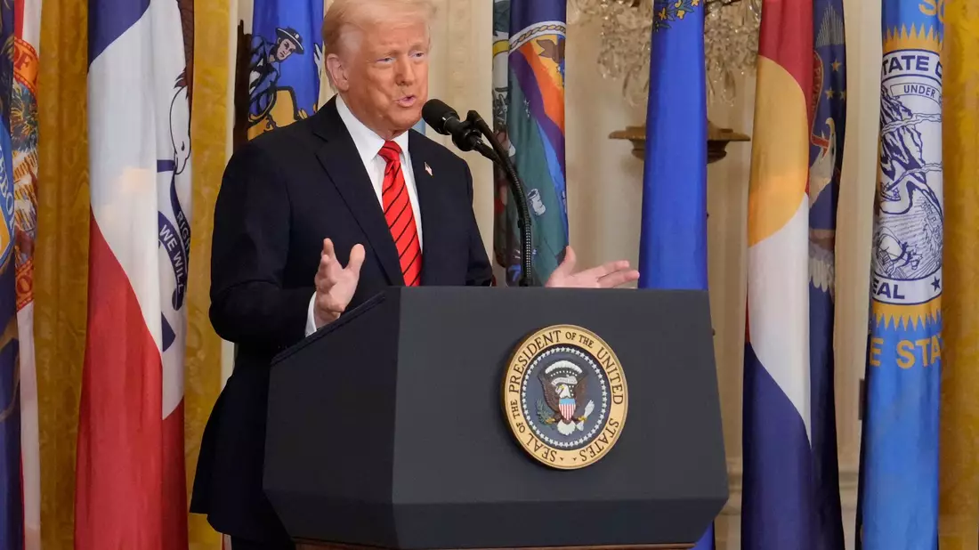 Trump verspricht den «fortschrittlichsten, fähigsten und tödlichsten» Kampfjet aller Zeiten. (Archivbild) - Bild: Ben Curtis/AP/dpa