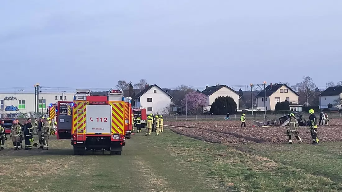 FW Sankt Augustin: Tödlicher Flugzeugabsturz in Sankt Augustin - Bild: presseportal.de