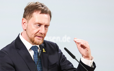 Bei der Bundestagswahl waren die ostdeutschen FlÀchenlÀnder blau gefÀrbt. Gibt es bald den ersten AfD-Regierungschef? Was der sÀchsische MinisterprÀsident Michael Kretschmer Schwarz-Rot als Gegenrezept vorschlÀgt. - Foto: Hannes P Albert/dpa Bei der Bundestagswahl waren die ostdeutschen FlÀchenlÀnder blau gefÀrbt. Gibt es bald den ersten AfD-Regierungschef? Was der sÀchsische MinisterprÀsident Michael Kretschmer Schwarz-Rot als Gegenrezept vorschlÀgt. - Foto: Hannes P Albert/dpa