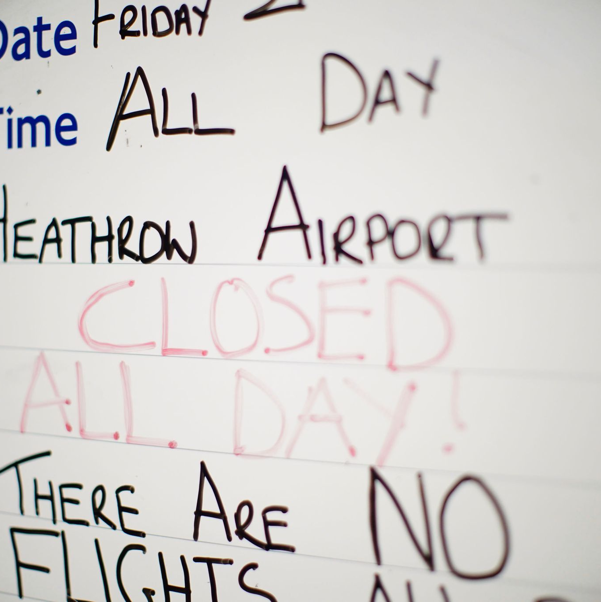 Rund 200.000 Passagiere waren in Heathrow von dem Flugchaos betroffen. - Foto: James Manning/PA/AP/dpa