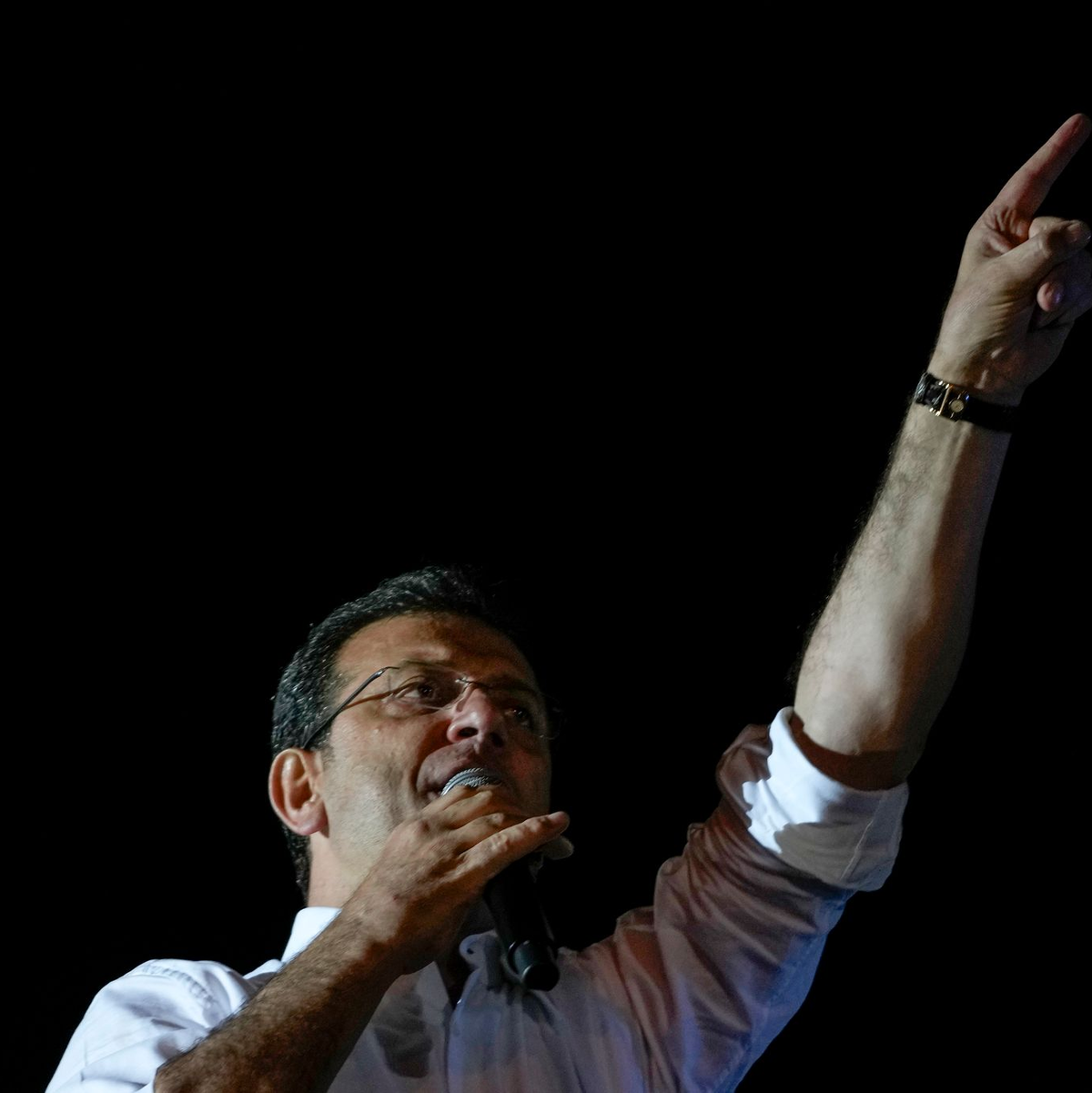 Imamoglu soll vor Gericht kommen. (Archivbild) - Foto: Khalil Hamra/AP/dpa
