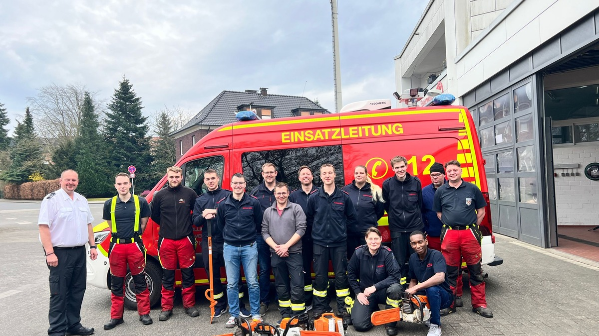 FW-WRN: Erfolgreicher Motorsägenlehrgang der Freiwilligen Feuerwehr Werne - Foto: presseportal.de