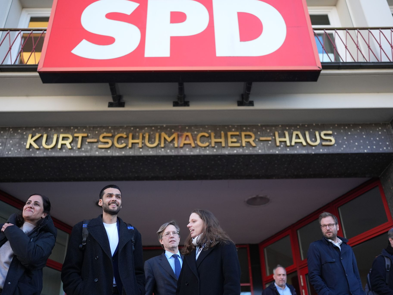 Die SPD will in Hamburg mit den Grünen über eine Koalition verhandeln (Archivbild). - Foto: Marcus Brandt/dpa