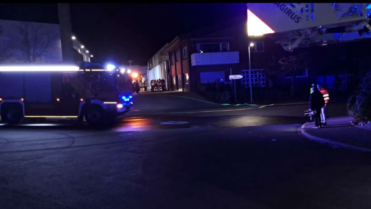 FW-EN: Wetter - ehrenamtliche Einsatzkräfte während der Jahresdienstbesprechung zweimal im Einsatz - Foto: presseportal.de