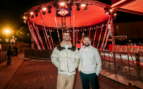 Wer gewinnt heute 100.000 Euro? Joko & Klaas spielen jetzt live auf einem Autohof in Baden-Württemberg Ein sehr gutes Quiz (mit hoher Gewinnsumme) - Foto: Joyn/Julian Mathieu, presseportal.de