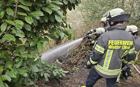 FW-EN: Wetter - Feuerwehr auch am Samstag zweimal im Einsatz - Foto: presseportal.de