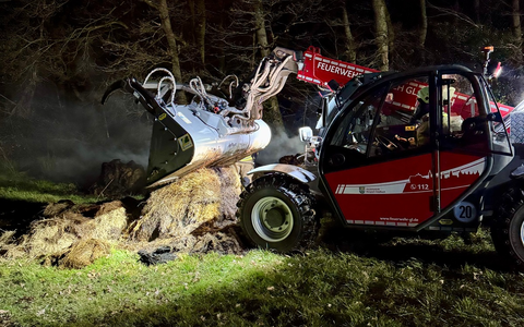 FW-GL: Feuerwehr verhindert Waldbrand im Stadtteil Herkenrath von Bergisch Gladbach - Foto: presseportal.de