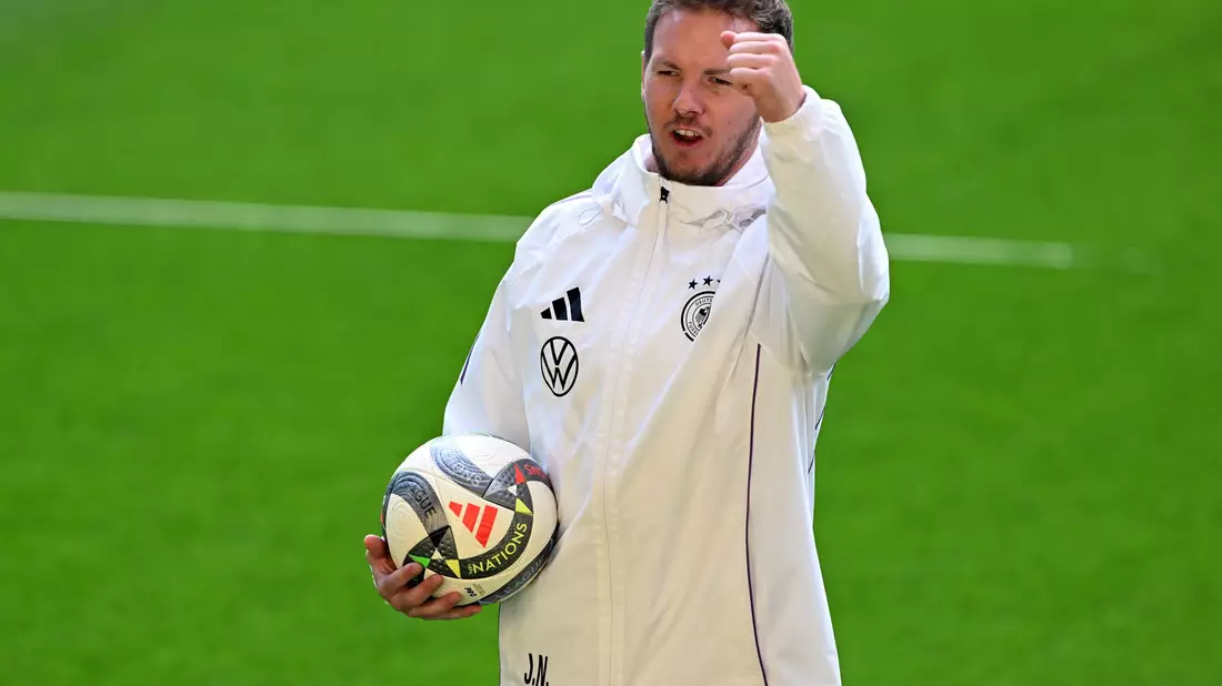 Für Julian Nagelsmann hat der Sport und das Vereinsleben in Deutschland einen zu geringen Stellenwert. - Bild: Federico Gambarini/dpa