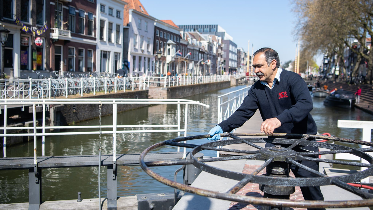 In Utrecht in den Niederlanden gibt es eine Schleuse mit virtueller Türklingel für Fische.  - Foto: Robert Oosterbroek/Stadt Utrecht /dpa