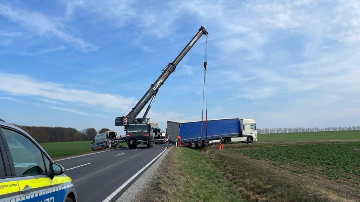 LPI-J: Gefährdung des Straßenverkehrs - Zeugen gesucht - Foto: presseportal.de