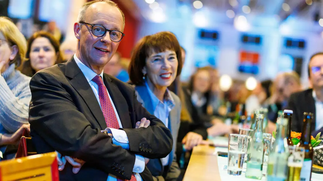 Friedrich Merz, der voraussichtlich nächste Bundeskanzler, ist offensiver Sauerländer (Archivbild). - Bild: Christoph Reichwein/dpa