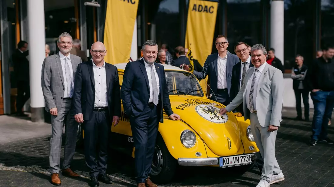 Mitgliederrekord, nachhaltige Mobilitätslösungen und neue Services - dies verkündete der ADAC Mittelrhein auf der Mitgliederversammlung am 22. März im Rheintal-Kongress-Zentrum in Bingen - Bild: presseportal.de