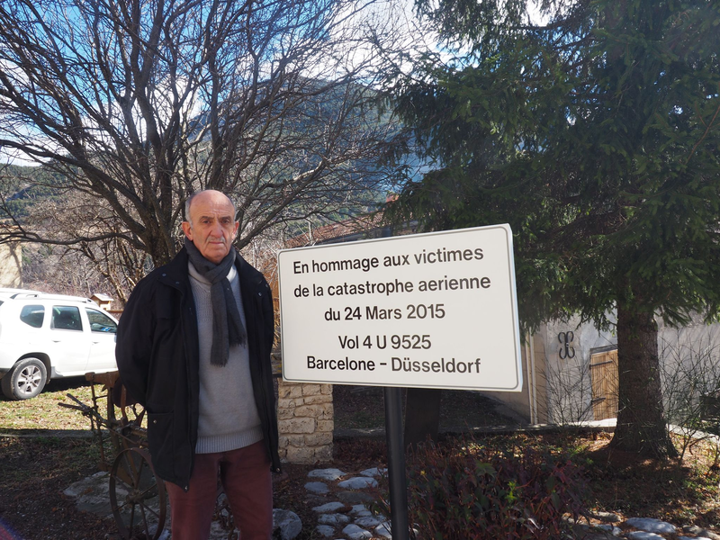 Der damalige Bürgermeister Bartolini kann den Absturz nicht vergessen. (Archivbild) - Foto: Christian Böhmer/dpa