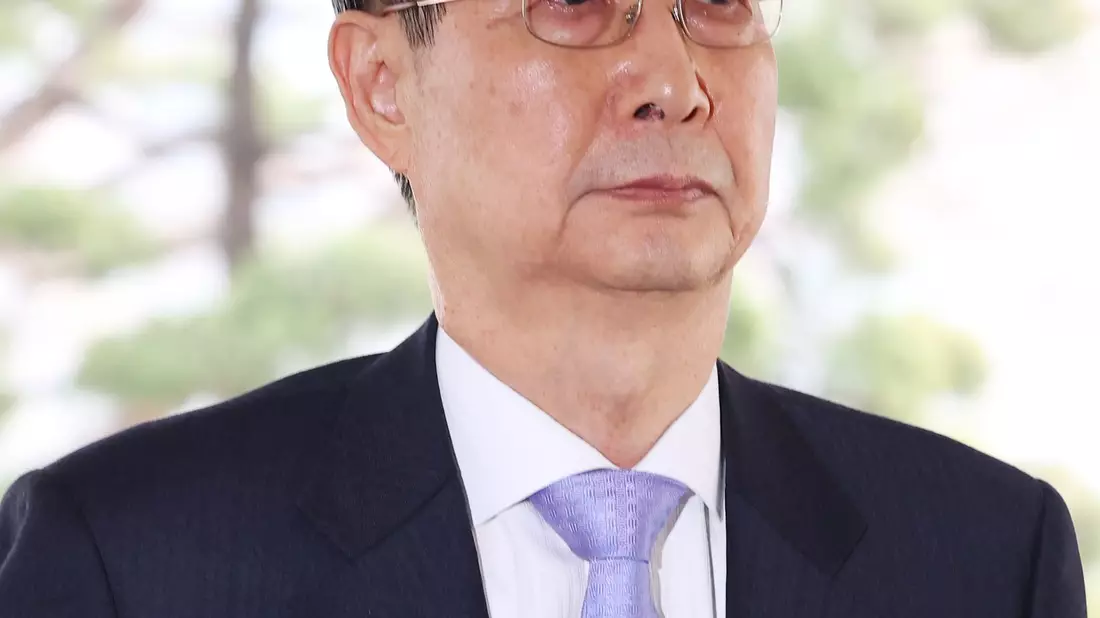 Südkoreas Verfassungsgericht hat die Amtsenthebung des im Zuge der Staatskrise suspendierten Premier Han Duck Soo abgewiesen.  - Bild: -/Yonhap Pool/dpa