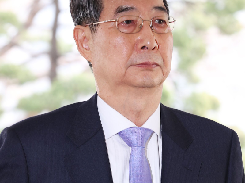 Südkoreas Verfassungsgericht hat die Amtsenthebung des im Zuge der Staatskrise suspendierten Premier Han Duck Soo abgewiesen.  - Foto: -/Yonhap Pool/dpa