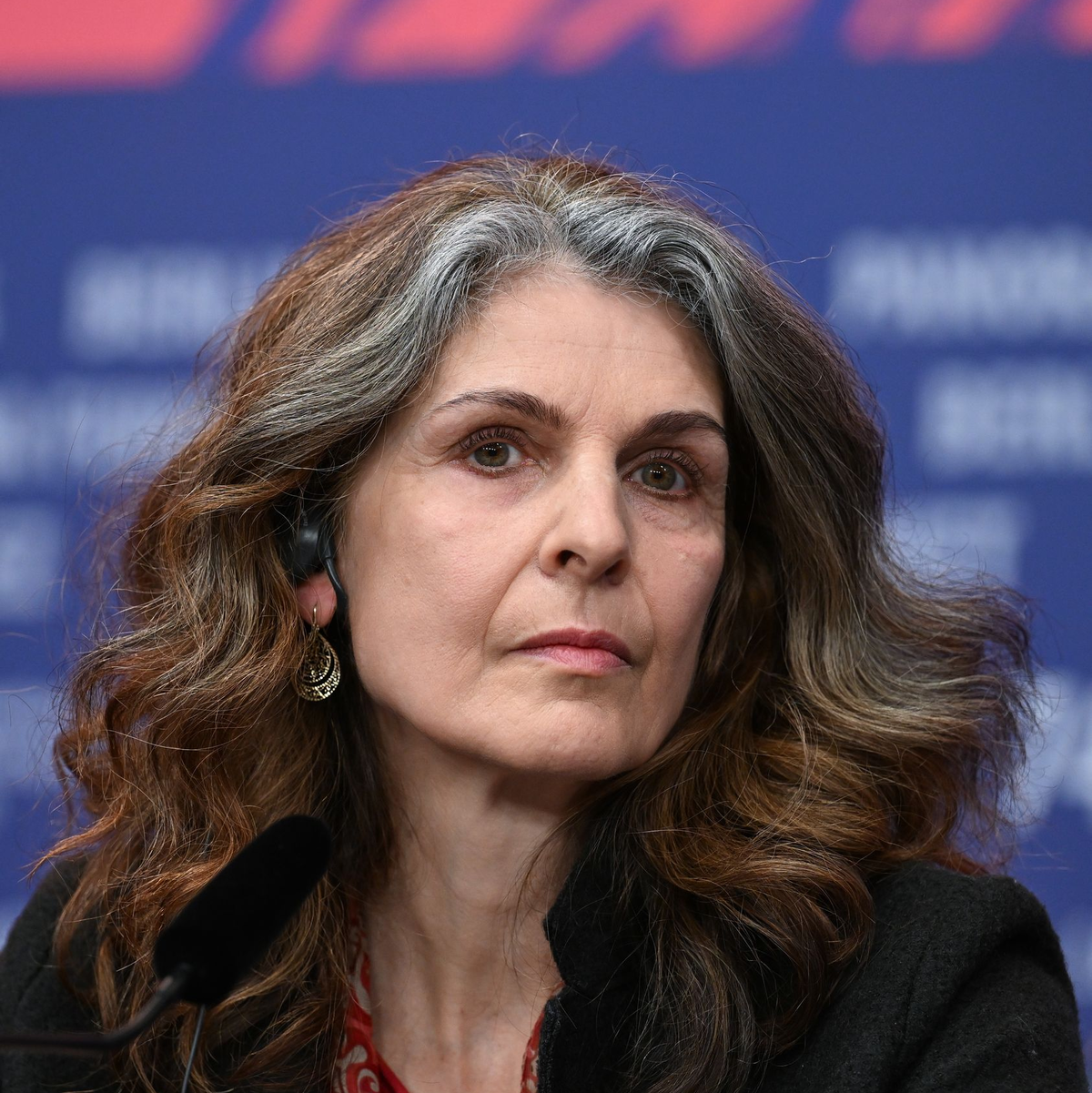 «Zu selten sehe ich Figuren, deren Leben und Alltag so von Existenzdruck dominiert ist, wie ich es in der Wirklichkeit oft erlebe», sagt die Drehbuchautorin Laila Stieler, die viel fürs Kino schreibt und oft mit Andreas Dresen zusammenarbeitet («In Liebe, Eure Hilde», «Wolke 9»). (Foto von 2024) - Foto: Soeren Stache/dpa