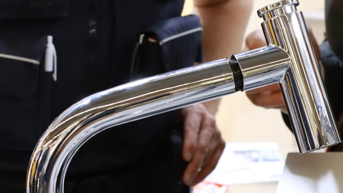 HZA-DA: ZOLL stellt Produktpiraterie auf der ISH fest - 493 Artikel sichergestellt und 11.500 Euro an Sicherheit erhoben - Foto: presseportal.de