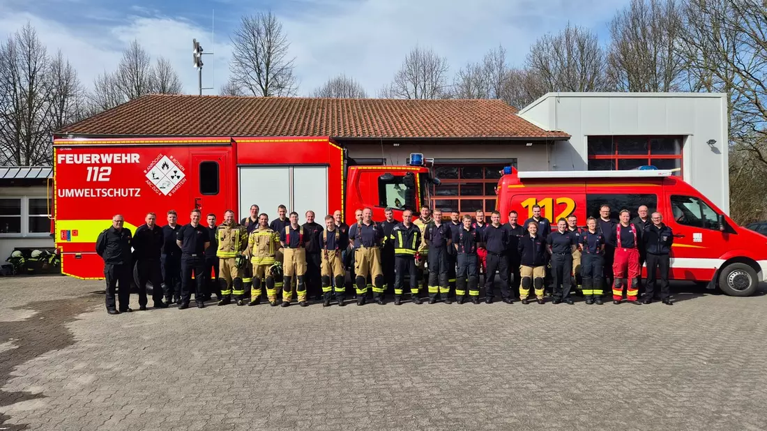 FW Kreis Soest: ABC1 Lehrgang auf Kreisebene beendet - 28 Kameraden lernen Umgang mit Gefahrstoffen - Bild: presseportal.de