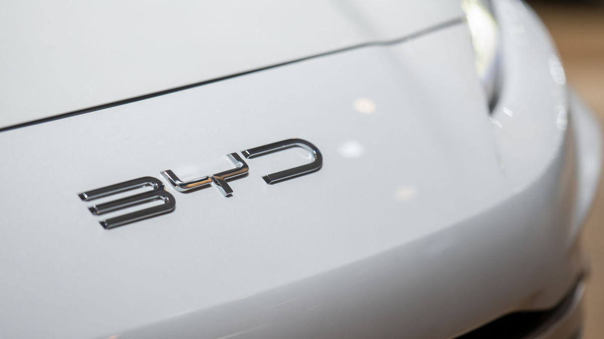 Während US-Rivale Tesla zuletzt in der Volksrepublik Probleme hatte, geht das Wachstum bei BYD auch in den ersten Monaten des neuen Jahres weiter. (Archivbild) - Foto: Jonas Roosens/Belga/dpa