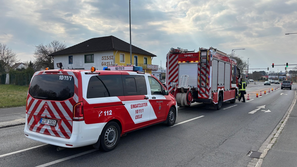 FW Celle: Technischer Defekt an Feuerwehrfahrzeug verursacht Feuerwehreinsatz - Foto: presseportal.de