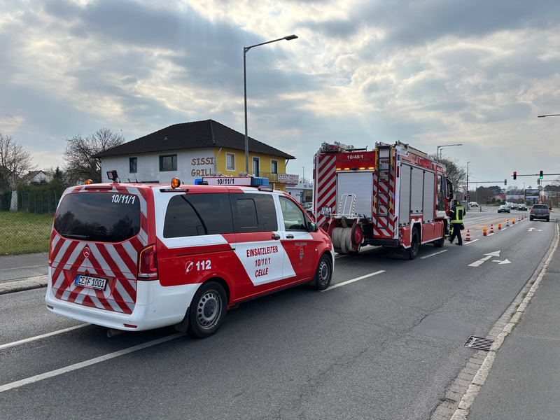 FW Celle: Technischer Defekt an Feuerwehrfahrzeug verursacht Feuerwehreinsatz - Foto: presseportal.de