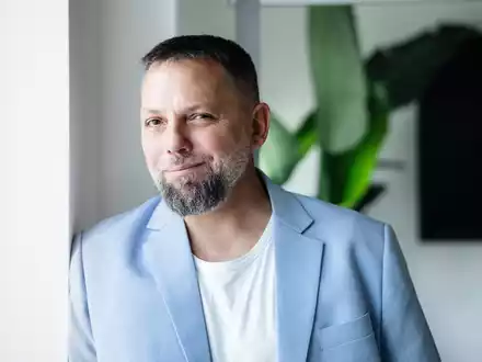 Fachkräftemangel ist hausgemacht: Deutschland vergrault qualifizierte Zuwanderer, kritisiert Recruiting-Experte Pekka Nebelung - Foto: presseportal.de