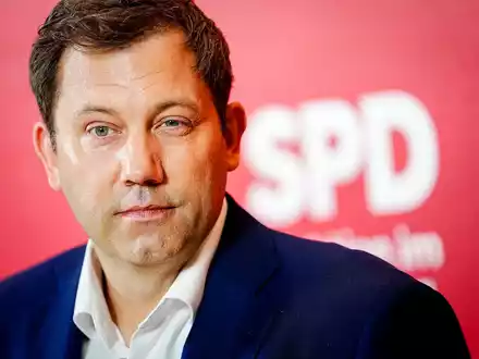 Lars Klingbeil, SPD-Fraktions- und Bundesvorsitzender. - Foto: Kay Nietfeld/dpa