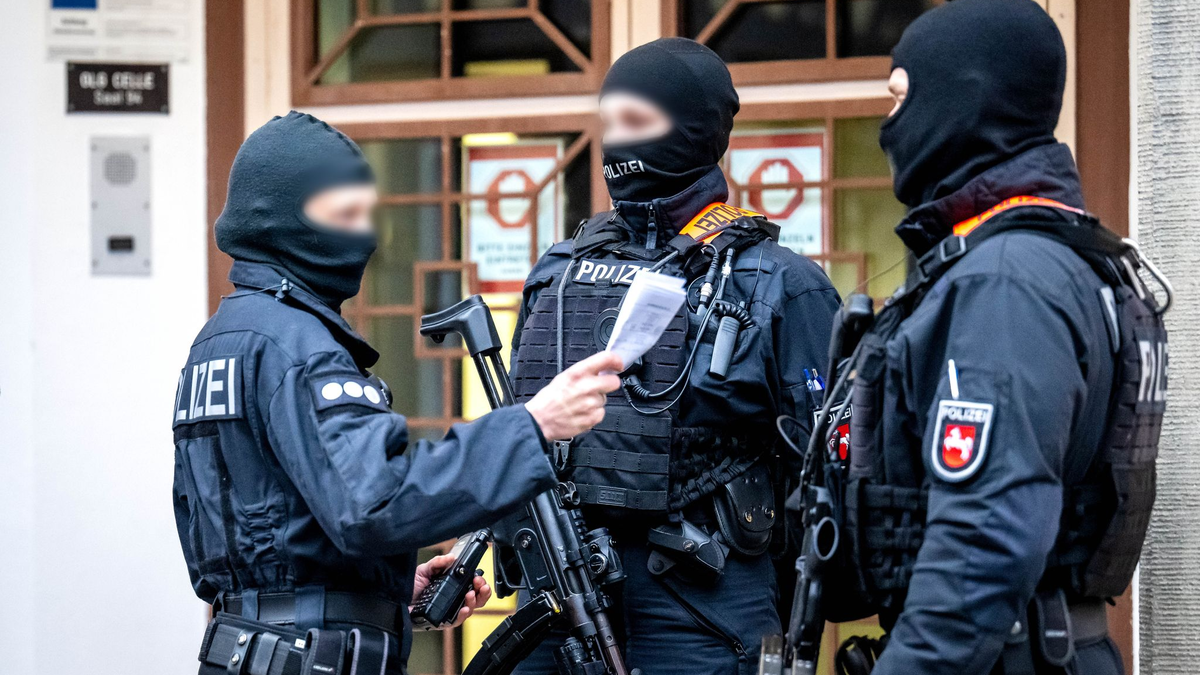 Unter großen Sicherheitsvorkehrungen startet heute der Prozess gegen die frühere RAF-Terroristin Daniela Klette im  Oberlandesgericht Celle. - Foto: Sina Schuldt/dpa