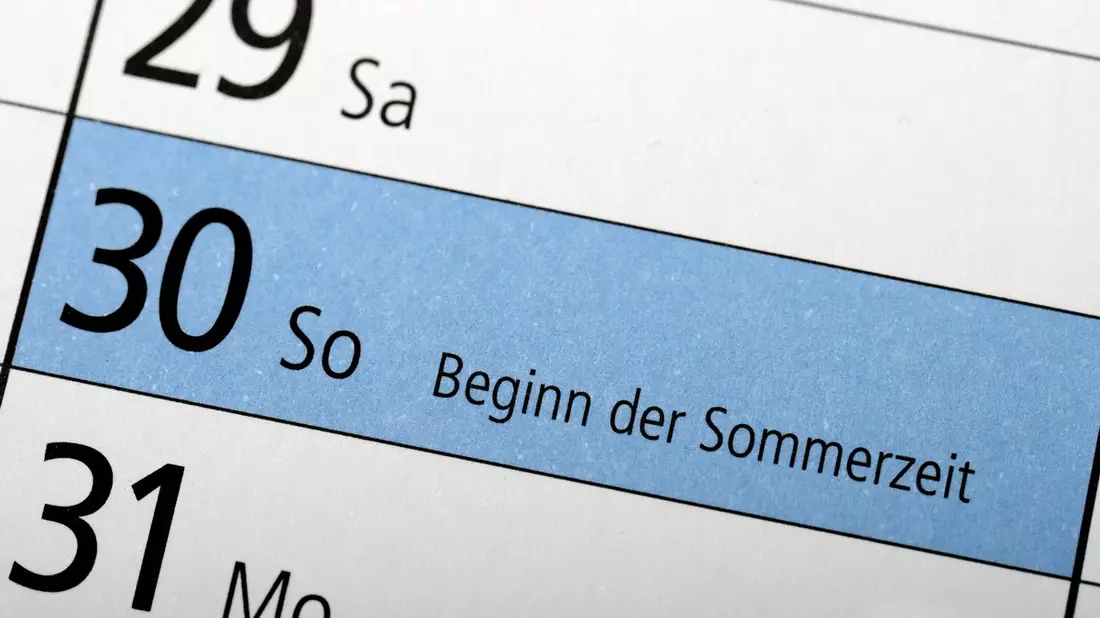 Verbrauchertipp | Zeitumstellung am 30. März: Zeitschaltuhr anpassen und weiterhin bedarfsgerecht heizen - Bild: presseportal.de