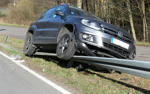 POL-GM: Verkehrsunfall fordert zwei Verletzte - Foto: presseportal.de