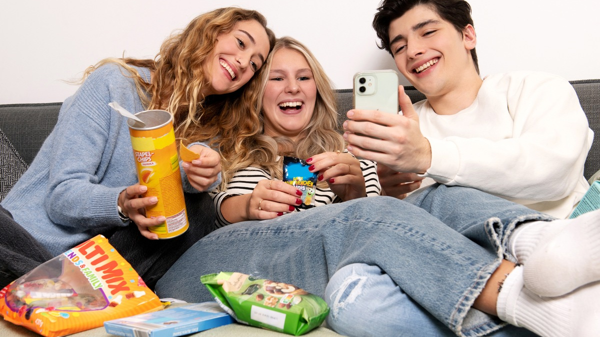 Trennen - aber gechillt! / Recyclingtipps: Gebrauchte Snackverpackungen richtig trennen - Foto: presseportal.de