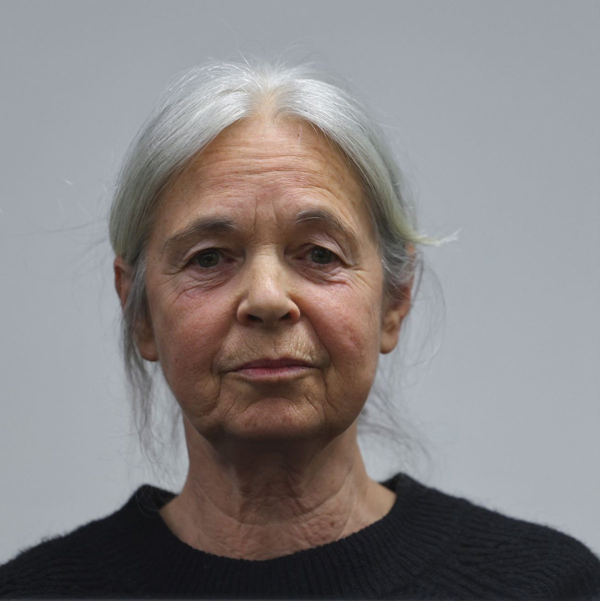 Daniela Klette ist unter anderem wegen versuchten Mordes angeklagt.  - Foto: Wolfgang Rattay/Reuters/Pool/dpa