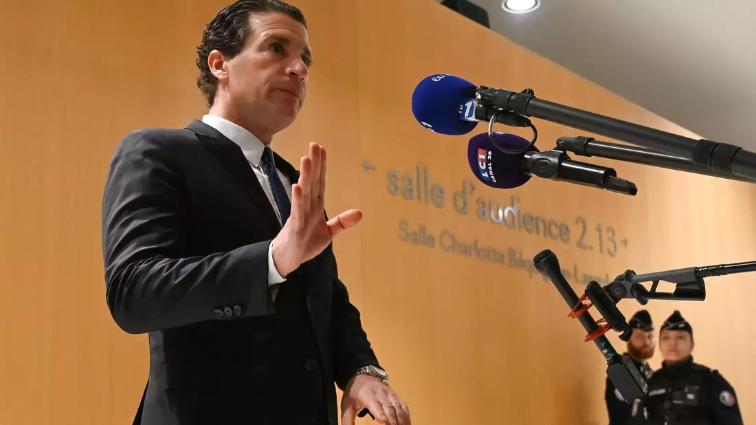 Assous ist überzeugt: Die Anschuldigungen sind erlogen. - Bild: Julien Mattia/Le Pictorium via ZUMA Press/dpa