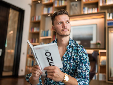 Vom Pizzalieferanten zum Unternehmer – So gelang es Mik Dietrichs, sein eigenes Dropshipping- und Coaching-Business aufzubauen - Foto: presseportal.de