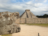 Die Ruinen-Stätte Chichén Itzá liegt auf der Halbsinsel Yucatán. (Archivbild) - Foto: Denis Düttmann/dpa