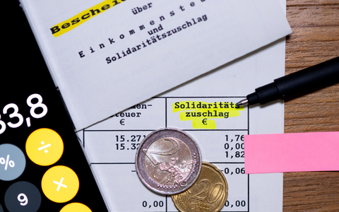Für 90 Prozent der Steuerpflichtigen wurde der Soli Ende 2020 bereits abgeschafft. (Symbolbild) - Foto: Sven Hoppe/dpa