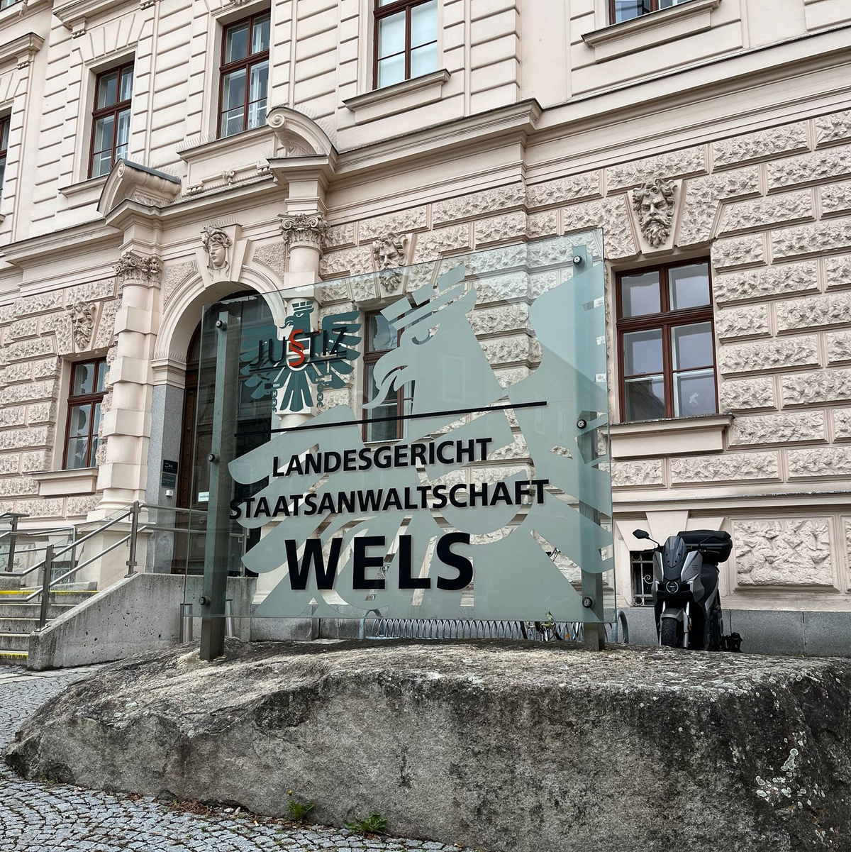 Der erste Prozess ist zu Ende. Doch ein zweiter Verfasser von Todesdrohungen gegen die Ärztin konnte bislang nicht identifiziert werden. (Foto: Archiv) - Foto: Albert Otti/dpa