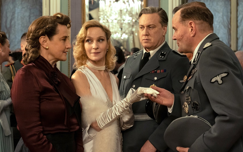 Dreharbeiten für die vierteilige historische Event-Serie Sternstunde der Mörder nach dem gleichnamigen Roman von Pavel Kohout unter der Regie von Christopher Schier abgeschlossen - Foto: presseportal.de