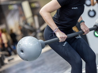 In Deutschlands Fitness-Studios haben so viele Menschen wie noch nie einen Vertrag. (Archivbild) - Foto: Thomas Banneyer/dpa