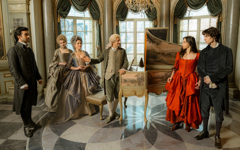 Mozart/Mozart (AT): Drehstart für mitreißend erzählte ARD/ORF-Premium-Serie im Baltikum / Zwei Newcomer als schillerndes Geschwisterpaar Mozart / Starbesetzung in weiteren Hauptrollen - Foto: presseportal.de